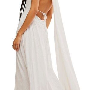 Elegant White Backless Maxi Dress